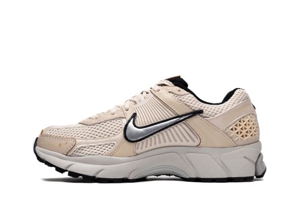 Women s Nike Zoom Vomero 5 up Supply